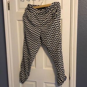 Chevron patterned jogger trousers With pockets snug XL